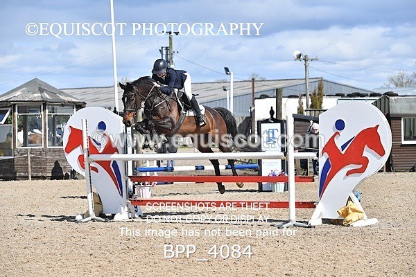 BPP_4084 - CLASS 6 FRI Senior Newcomers/ 1.10m Open