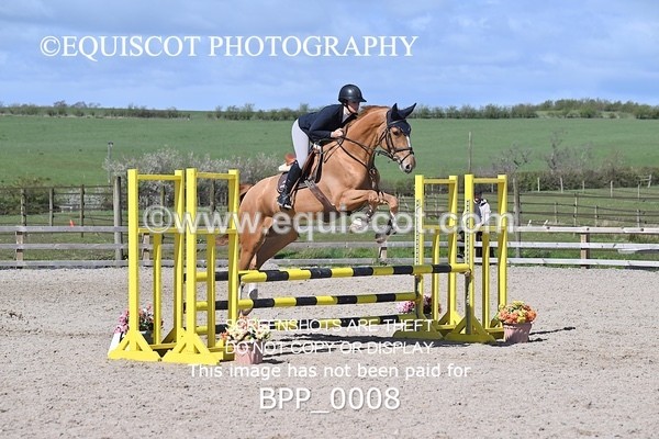 BPP_0008 - CLASS 19 SUN Senior British Novice/ 90cm Open