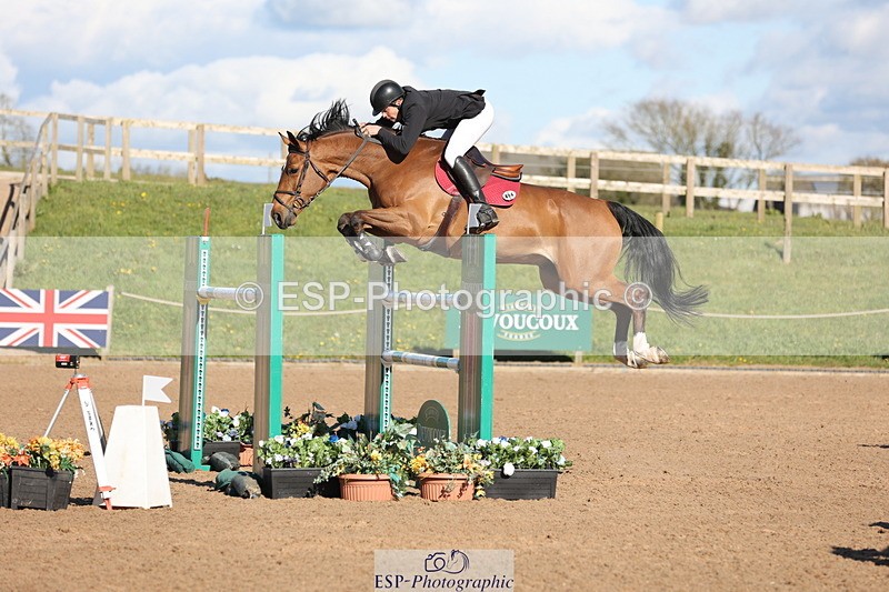 240419A-170726-09604 - Cls 10, 2 Star Big Tour 145cm  Break to End