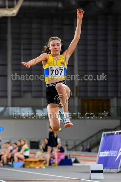 SeniorInd25-916695 - Field Female