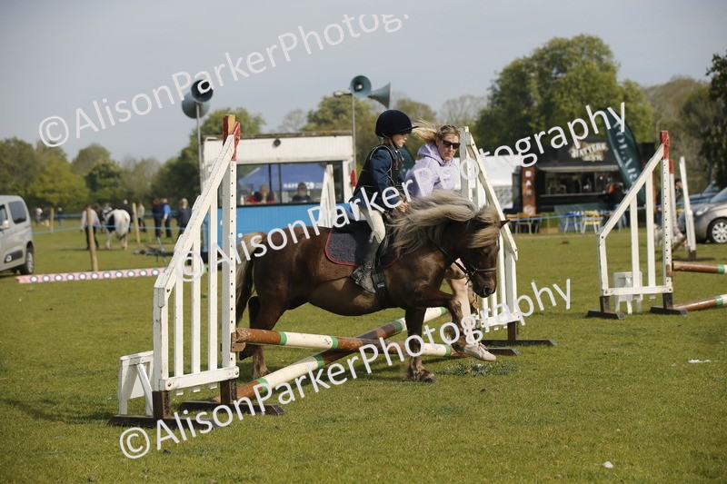 20260426-1072 - Class 1 - Mini Jumping - Lead rein or Assisted