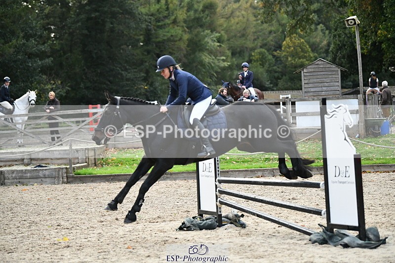 251004A-170524-02376 - Classes 10 & 11 80cm