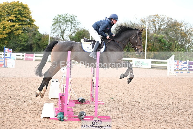 241023A-105223-00416 - Cls 1 British Novice and 90cm Open