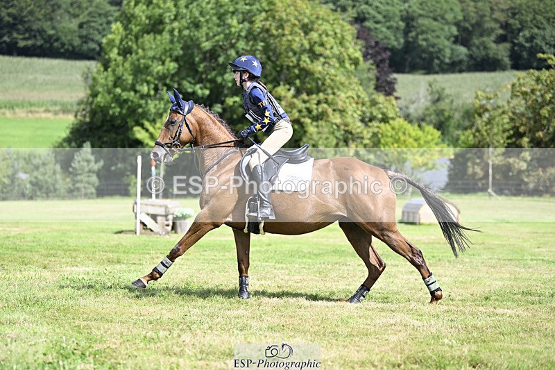 240825X-113015-32541 - 70cm XC 11.00 to 12.00