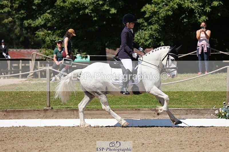 240719-111442-00919 - 215-Emma_Lomas-Hillgarth_Bombay_Saphire