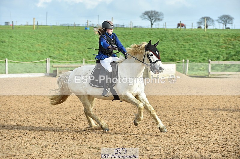 240210A-120112-00928 - Cls 19+20 Club and Schools 80cm