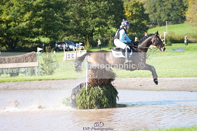 251024A-124716-10808 - B-140-Charlotte.Ward