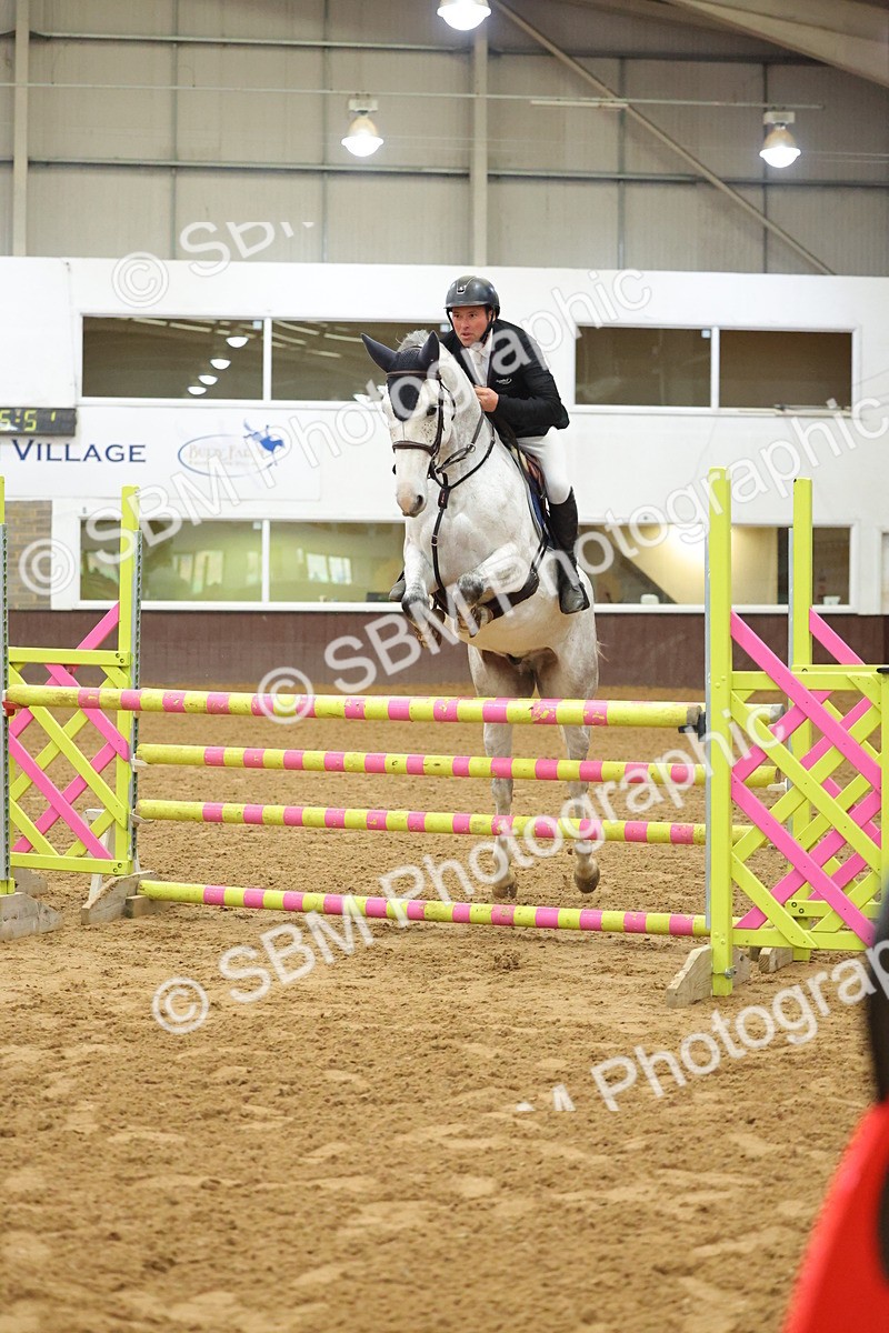 SBM_001115 - Class 4 - Senior Newcomer - 1.10m