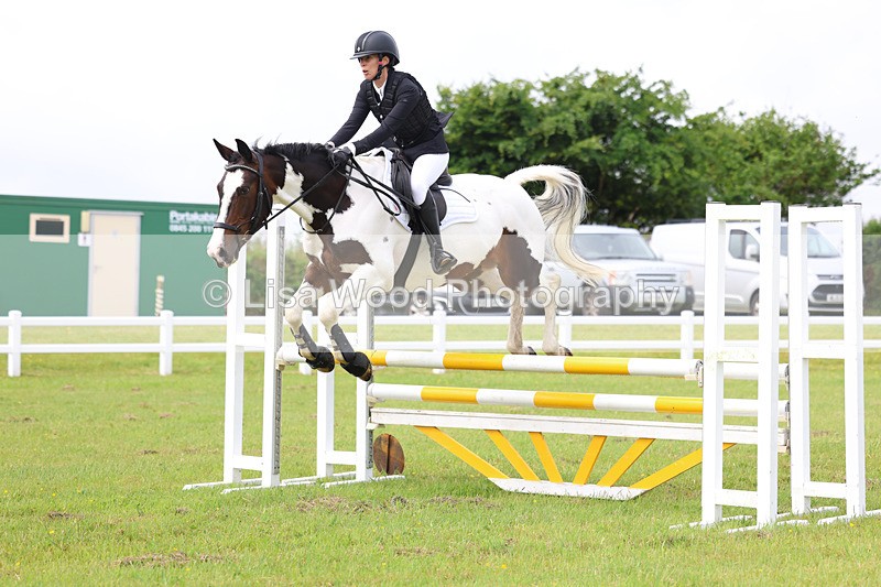 3E7A6455 - Class 7: Senior 90cm