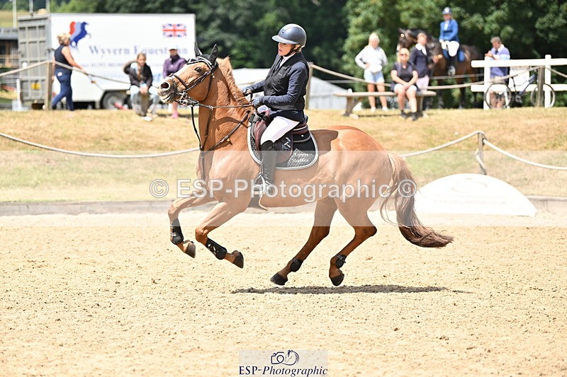 250706A-124842-18852 - Cls 48 Snr 1.05m Grand Prix