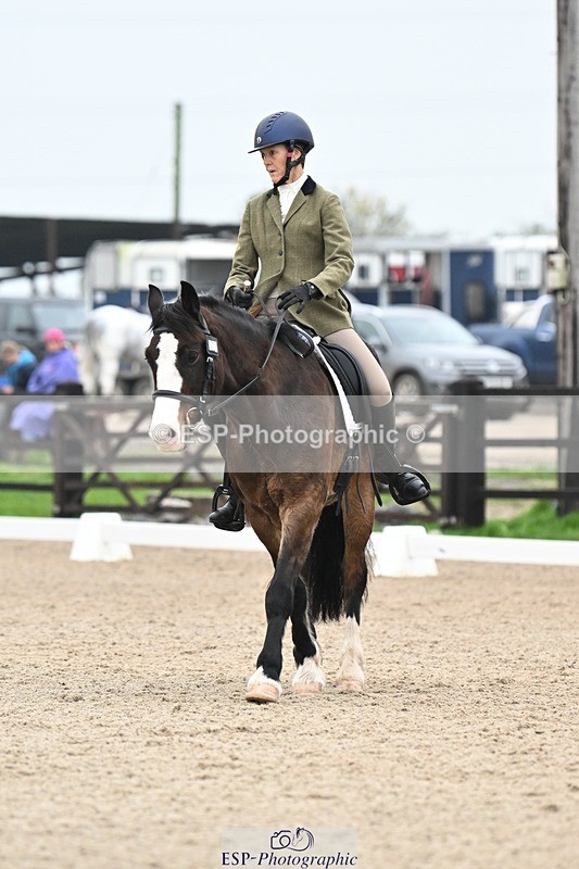 241103-102321-00321 - Intro 3 - 9.40 to 10.40