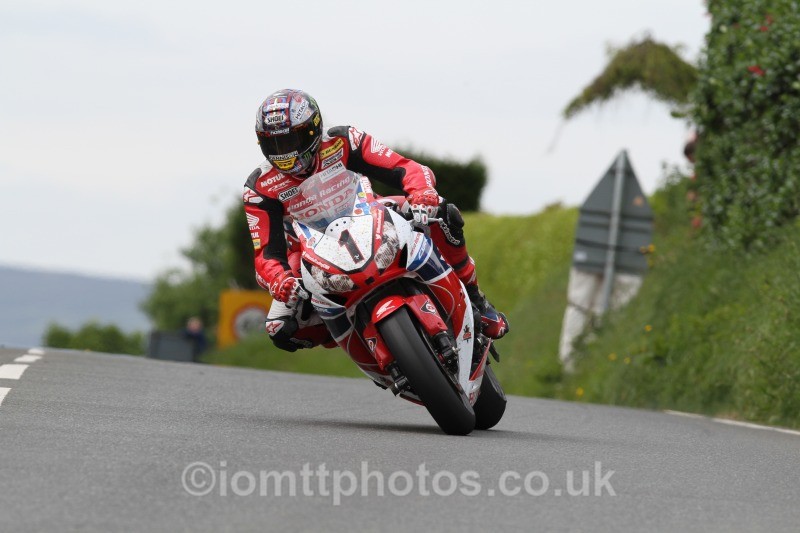 John McGuinness Honda / Honda Racing - Pokerstars Senior TT