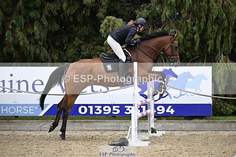 250830A-111125-05795 - Cls 21 British Novice and 90cm Open