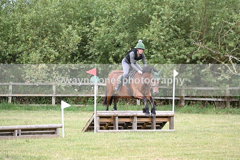 WJ6_6061 - 60cm XC Time 09:48 to 09:57