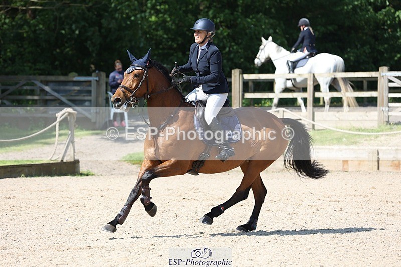 230513-103919-03937 - Cls 18 Snr 1.05m Open