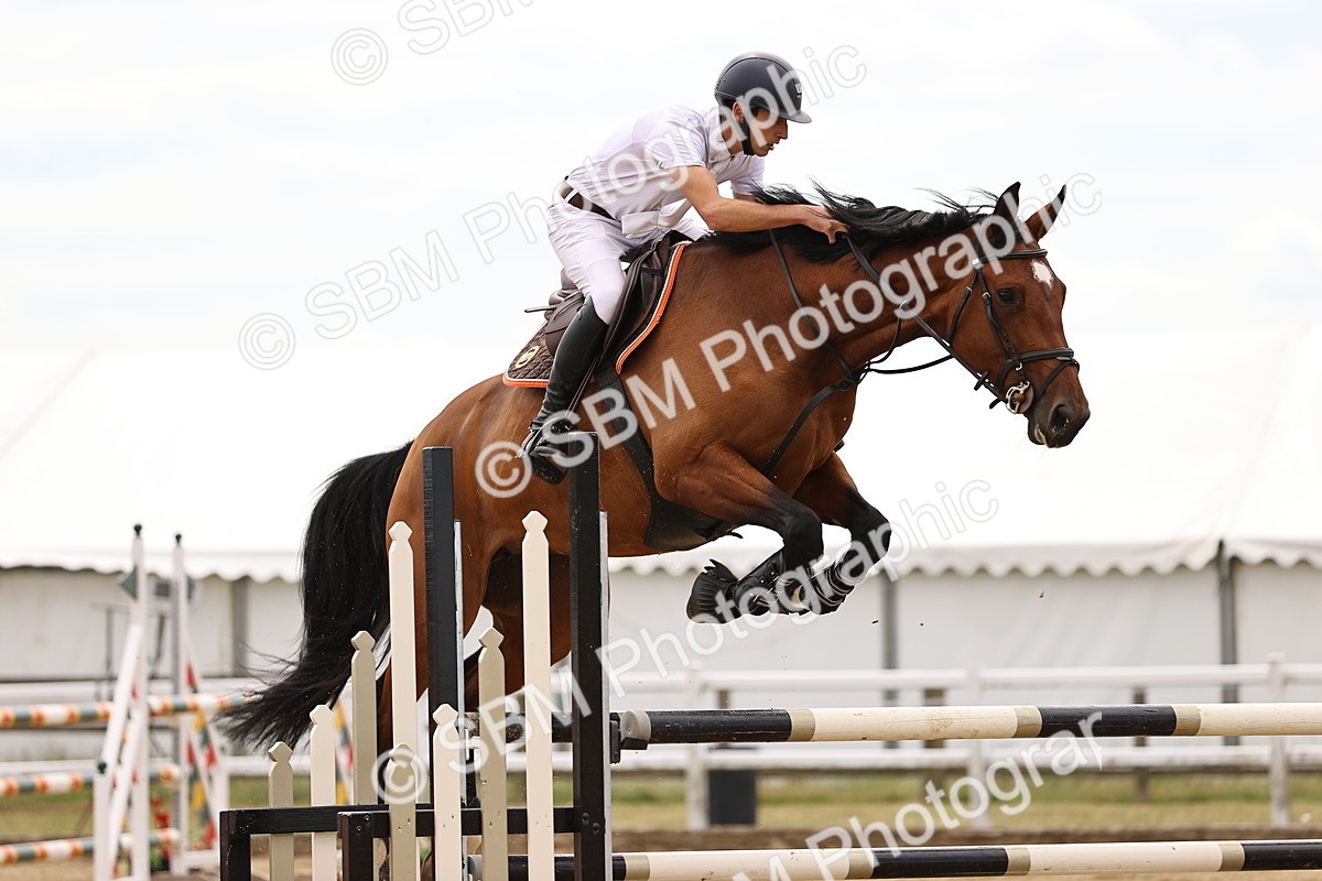 SBM_010489 - Class 9 - Senior Foxhunter - 1.20m Open