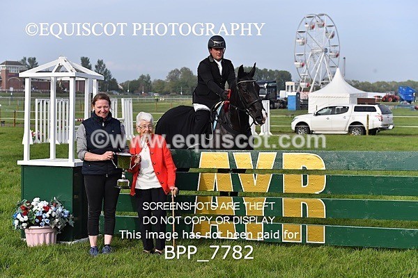 BPP_7782 - CLASS 6 Nisbets Fresh From The Farm & The Golf Inn 1.00m Amateur Championship