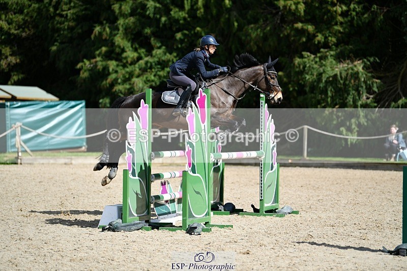 240324-121102-02479 - Cls 9 Snr 1.05m Open