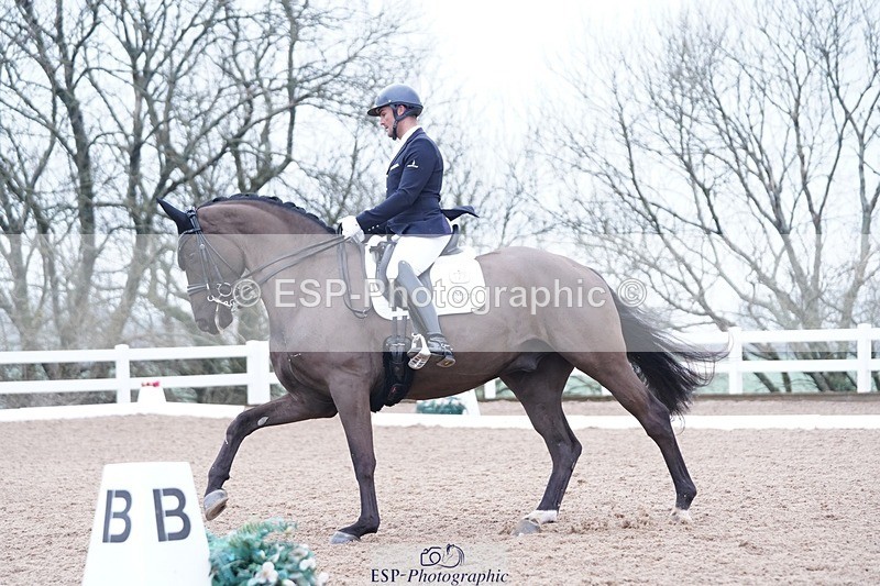 250214-140240-02388 - 127-Jezz.Palmer-Toddington.Debut