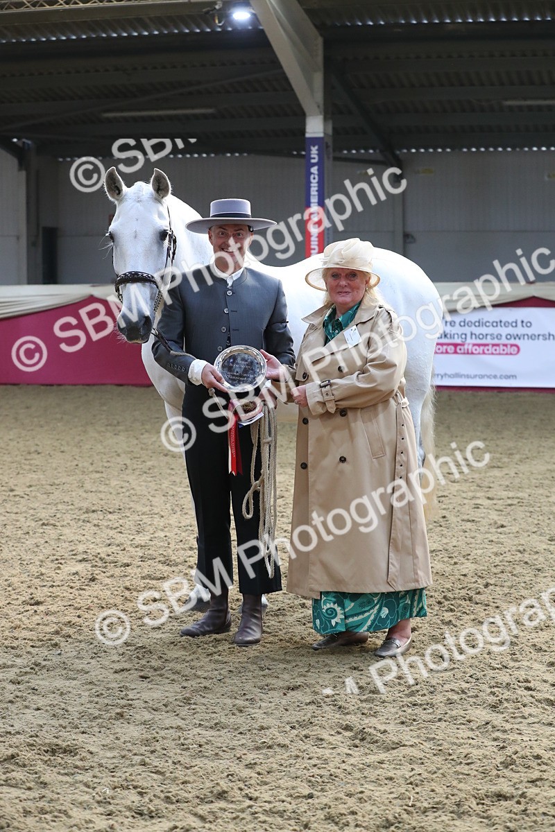 SBM_10833 - Class 103 IH Costume