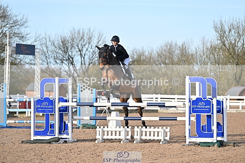 241113A-140017-00768 - Cls 05A&B Snr Fox & 1.20m Open