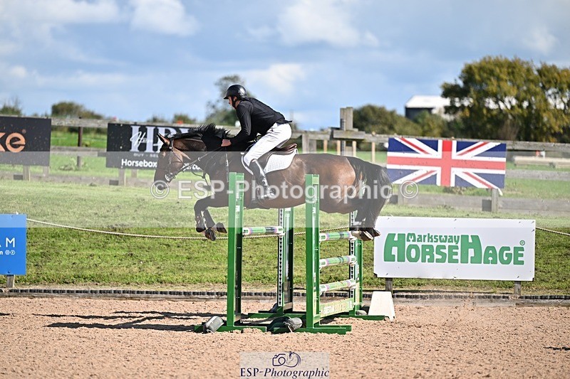250924-140824-00533 - Cls 6 Foxhunter and 1.20m Open