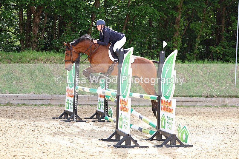 3E7A8764 - Class 4: Senior British Novice/90cm open