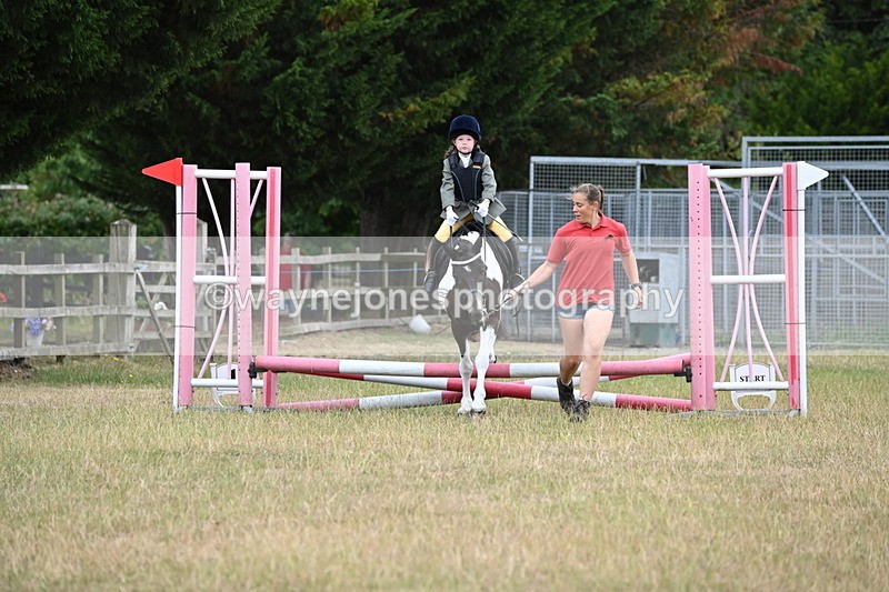 WJ6_9723 - Class 12 Minimus Jumping 45cm