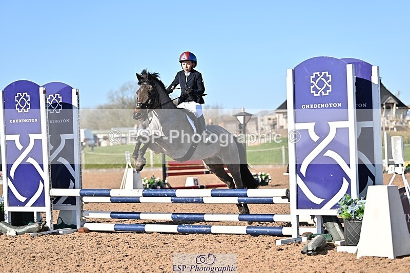 250401-164325-00198 - 60cm classes