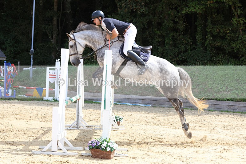 3E7A3663 - Class 4: Senior British Novice/90cm open