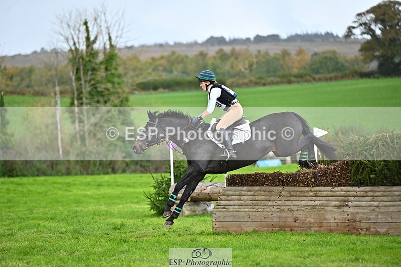 251025A-132958-20330 - F-469-Gabriella.Lucas