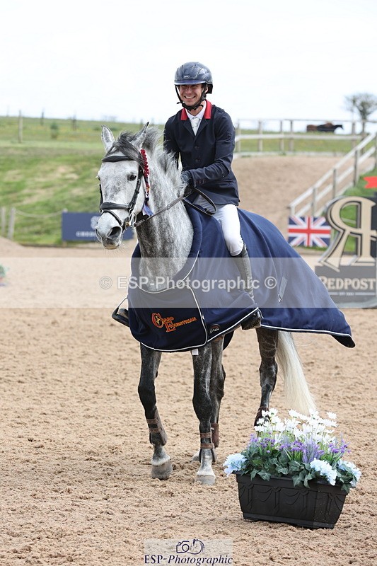 240419A-111726-06400 - Cls 2, 2 Star Small Tour 1.30m