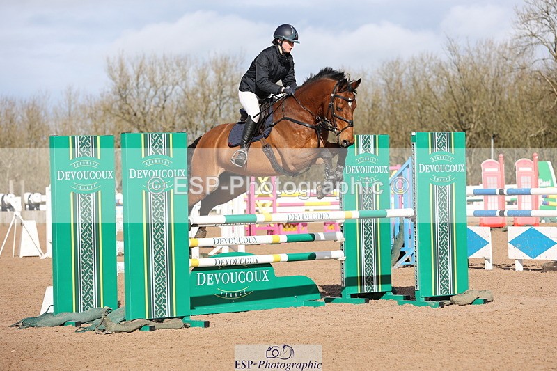 240223A-120004-01036 - Cls 4 Snr 1.05m Open