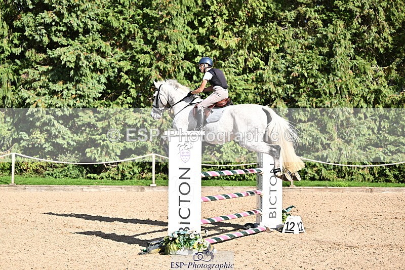 260906A-162339-04673 - Cls 24 Snr Foxhunter