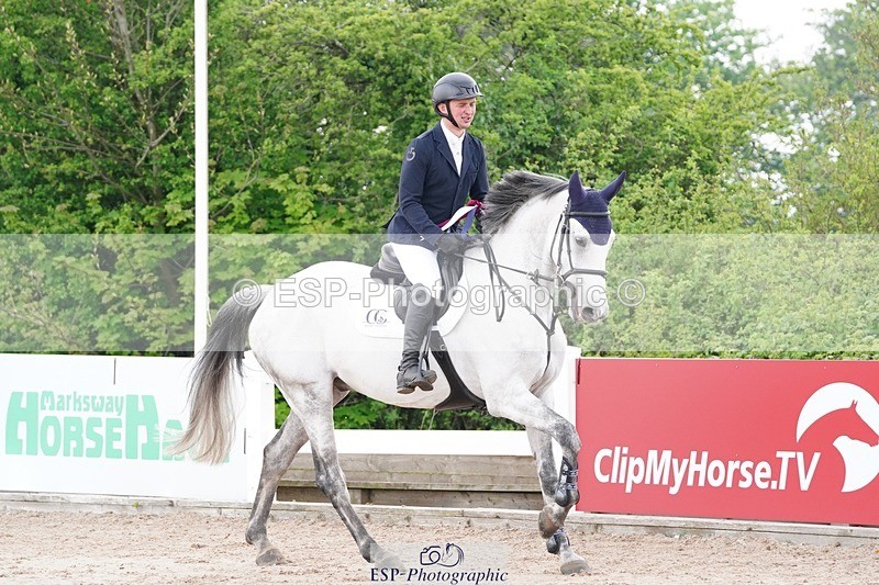 250426-143008-13305 - Cls 3 - 2 Star Small Tour