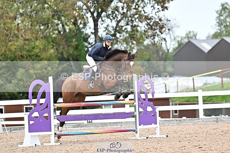 251015-135328-00662 - Cls 4 Newcomers and 1.10m Open