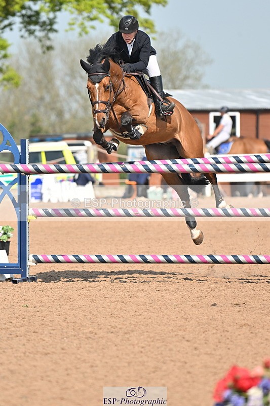 240512A-100633-17140 - Cls 48 National 1.30m Open