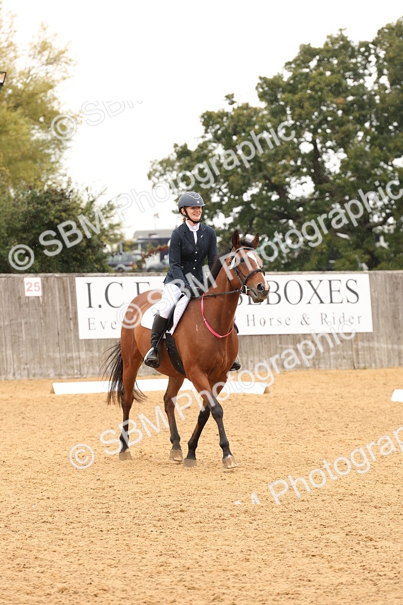 SBM_44104 - D6 - Small Tour Championship Intro 4