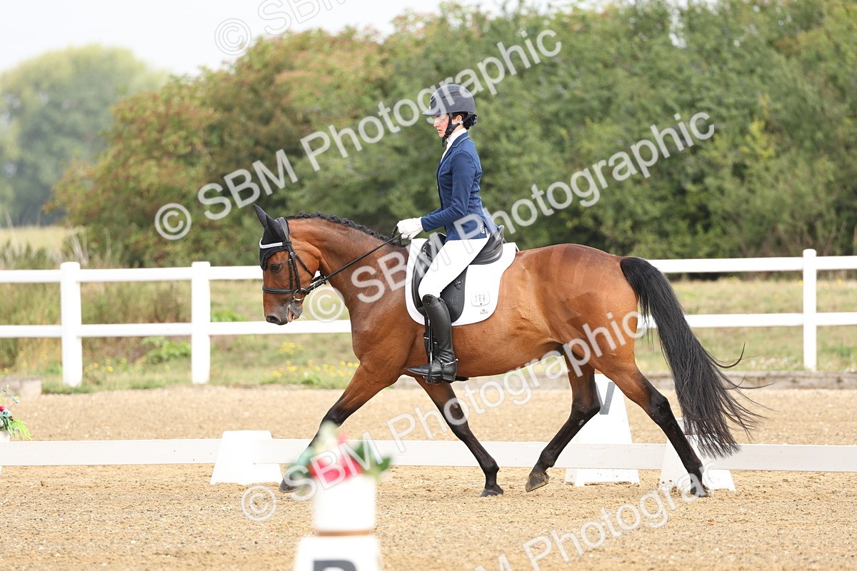 SBM_005470 - Class 6 - Novice 6 - 9.30-10.12