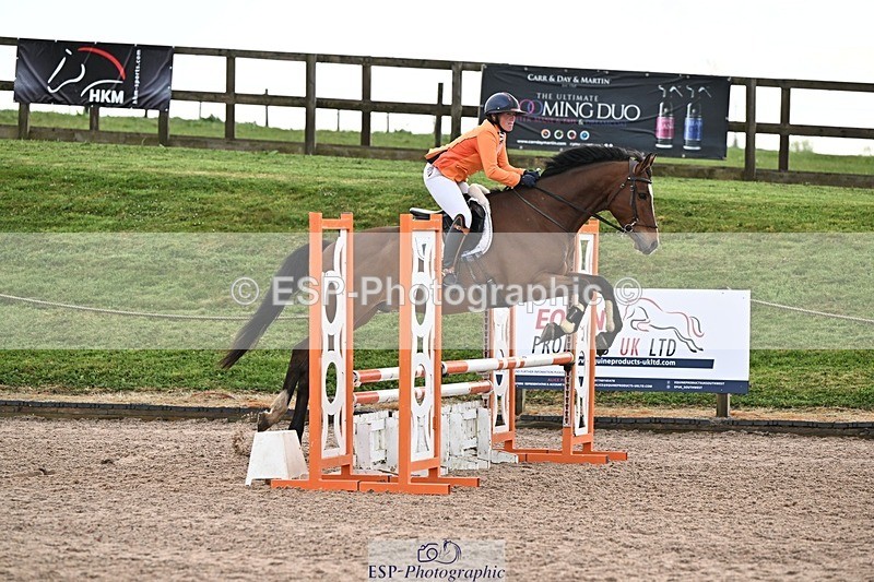 250416-090202-00001 - Cls 1 British Novice and 90cm