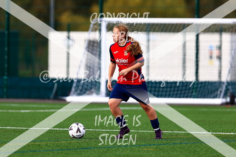 1DX31075 - 2025-10-05 FC Abbey Meads Ladies V Purton  Kingsdown FC Ladies