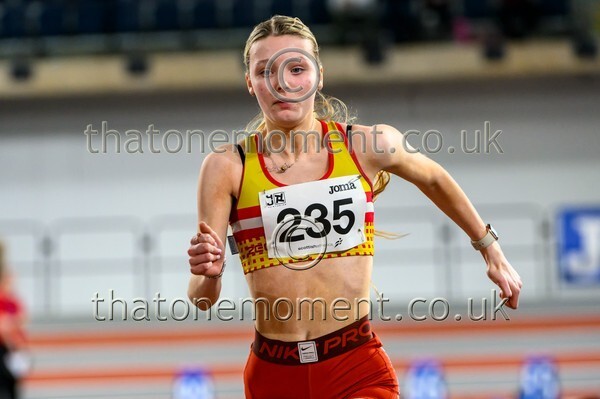 SeniorInd25-924771 - Track Female Set One