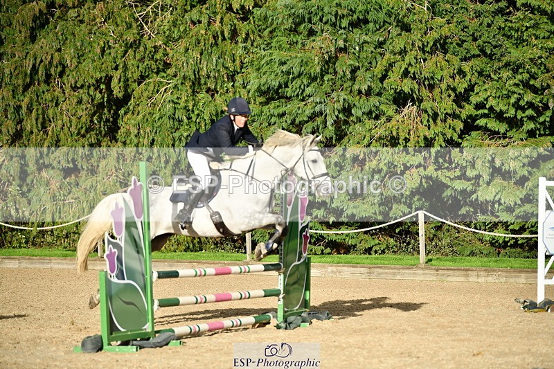 251004A-165440-02283 - Classes 10 & 11 80cm