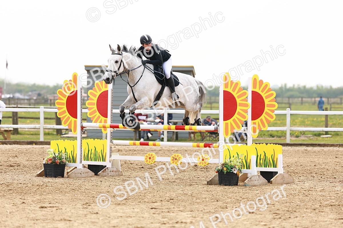  - Class 18 - Senior Newcomers - 1.10m