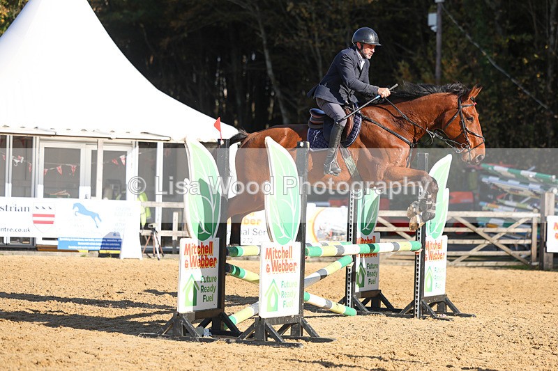 3E7A5452 - Class 4: Senior British Novice/90cm open