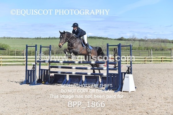 BPP_1866 - CLASS 19 SUN Senior Foxhunter/ 1.20m Open