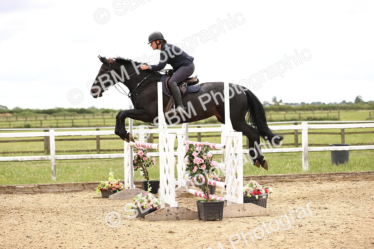 SBM_007784 - Class 19 - Senior Newcomers - 1.10m
