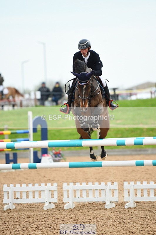 230504A-094828-00450 - Cls 8 Snr Foxhunter