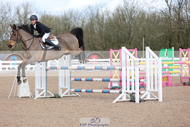 240223A-121456-01150 - Cls 4 Snr 1.05m Open