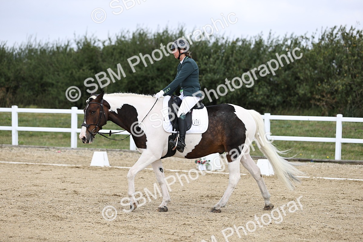 SBM_016794 - Class 14 Novice 23 - 11.53-12.56